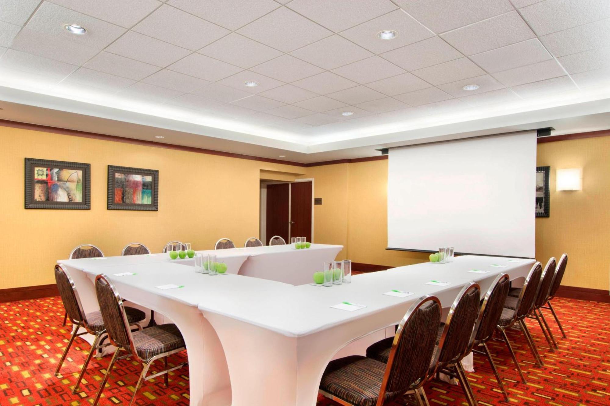 Courtyard By Marriott Oklahoma City Downtown Buitenkant foto